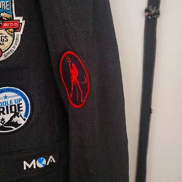 Kenneth cole new york vintage collectable blazer with logos on it looks good 👍 - Picture 2 of 15